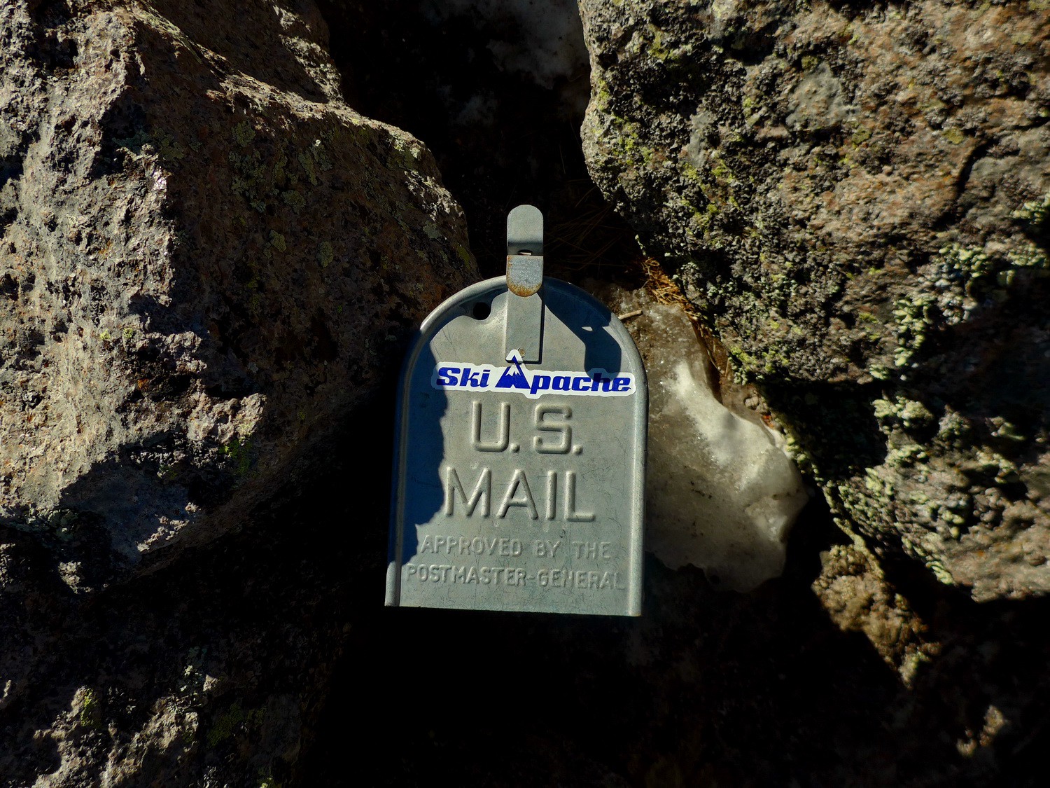 Mailbox on the 3645 meters high summit